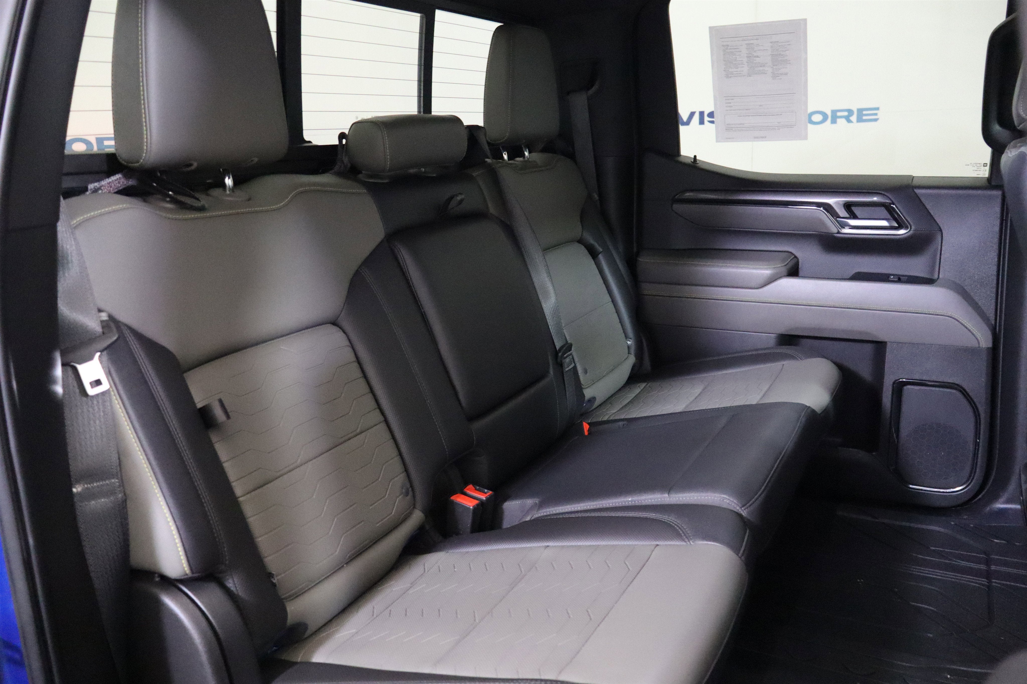 2022 Chevrolet Silverado 1500 ZR2 Crew Cab 4WD