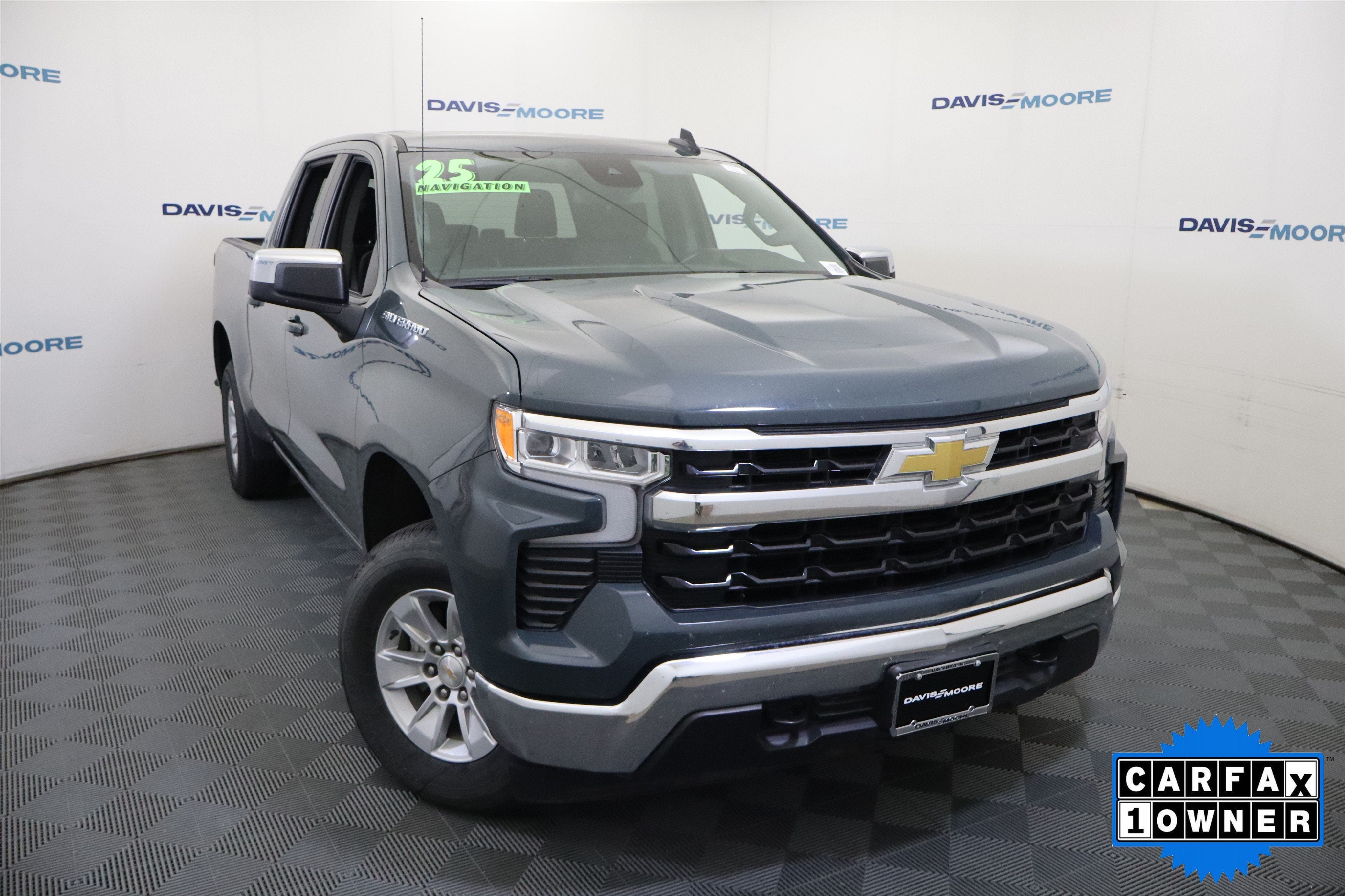 2025 Chevrolet Silverado 1500 LT Crew Cab 4WD
