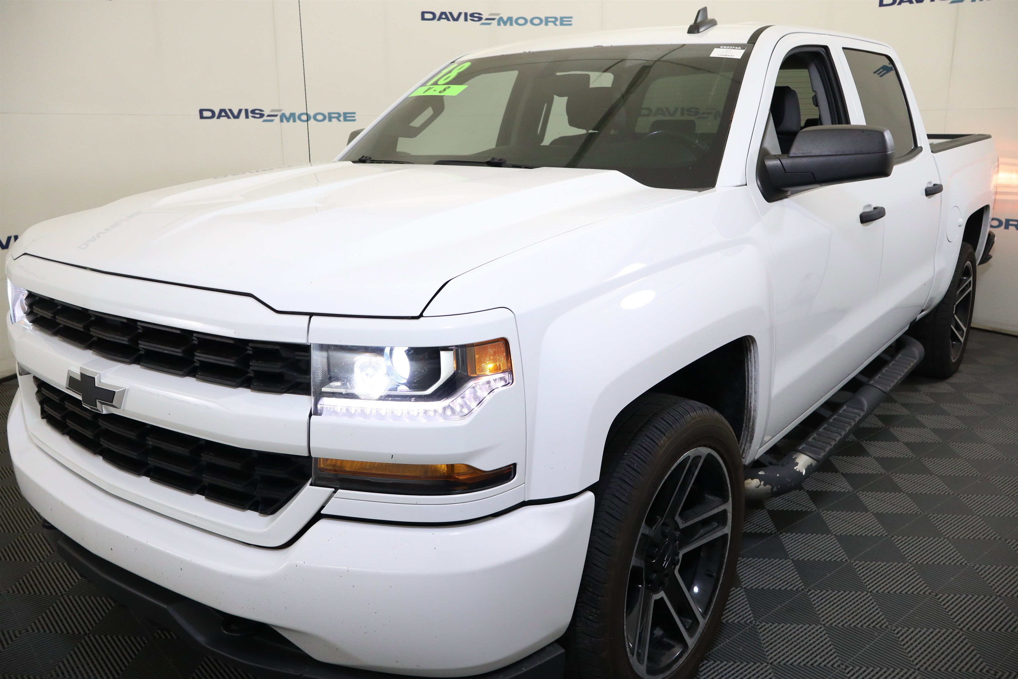 2018 Chevrolet Silverado 1500 Custom Crew Cab 4WD