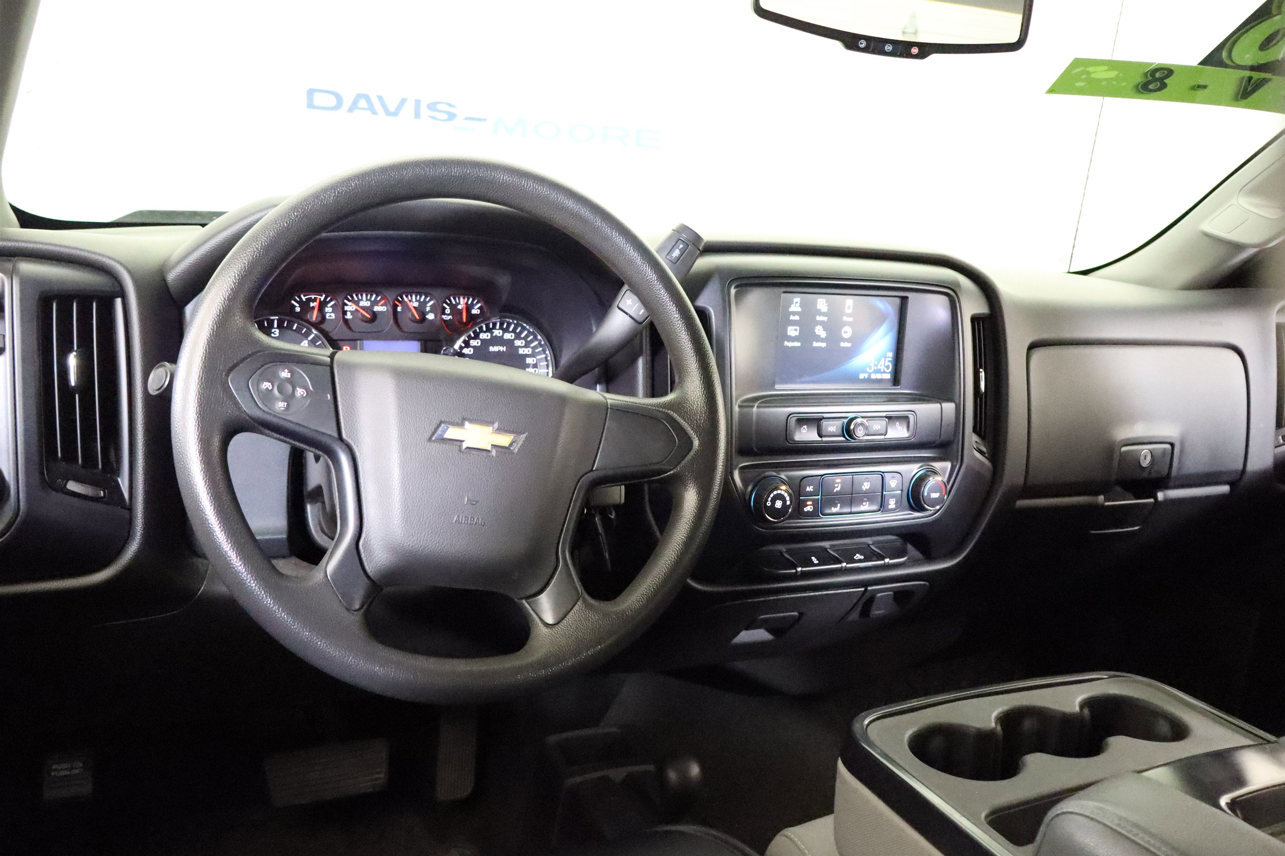 2018 Chevrolet Silverado 1500 Custom Crew Cab 4WD