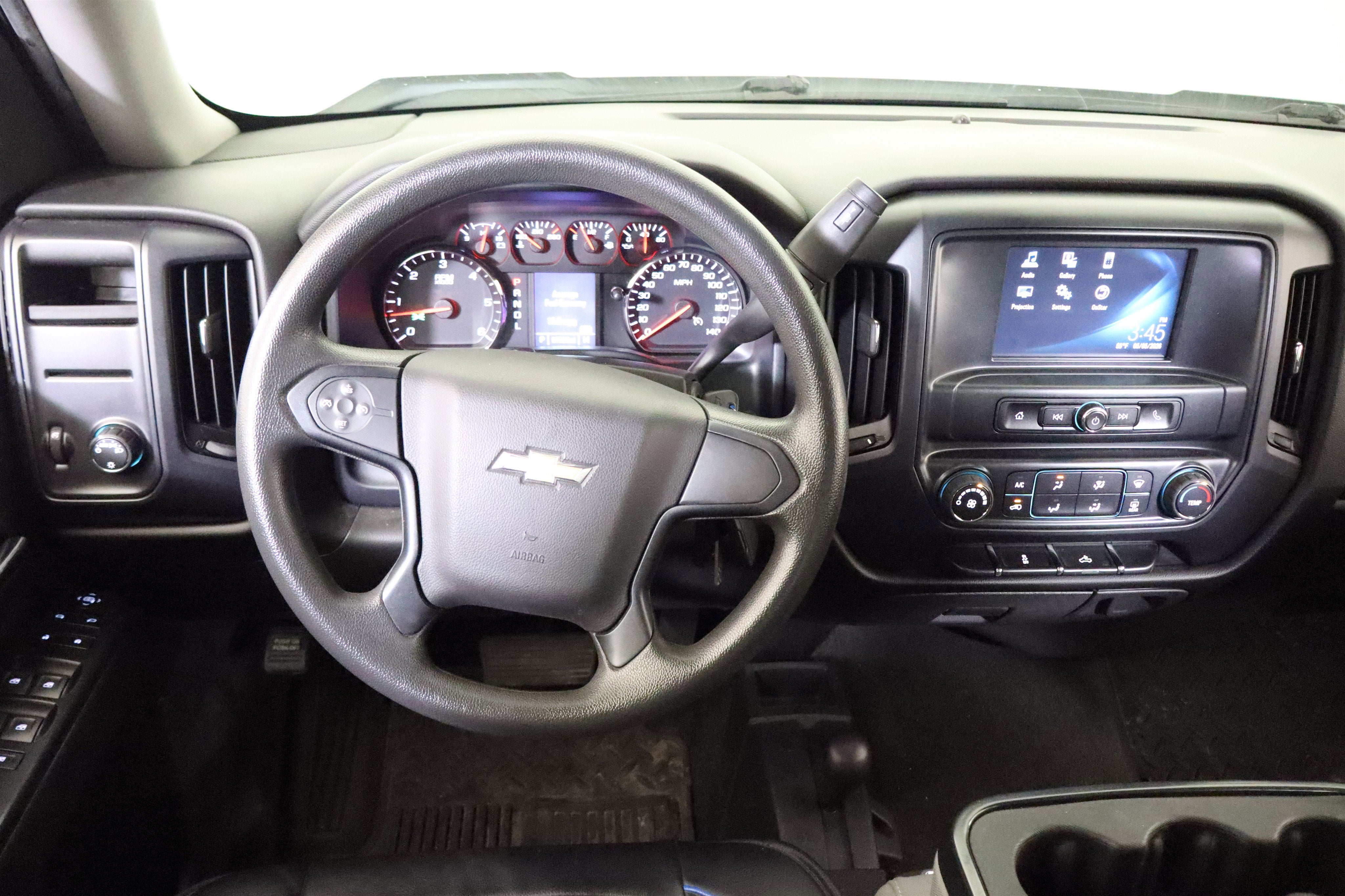 2018 Chevrolet Silverado 1500 Custom Crew Cab 4WD