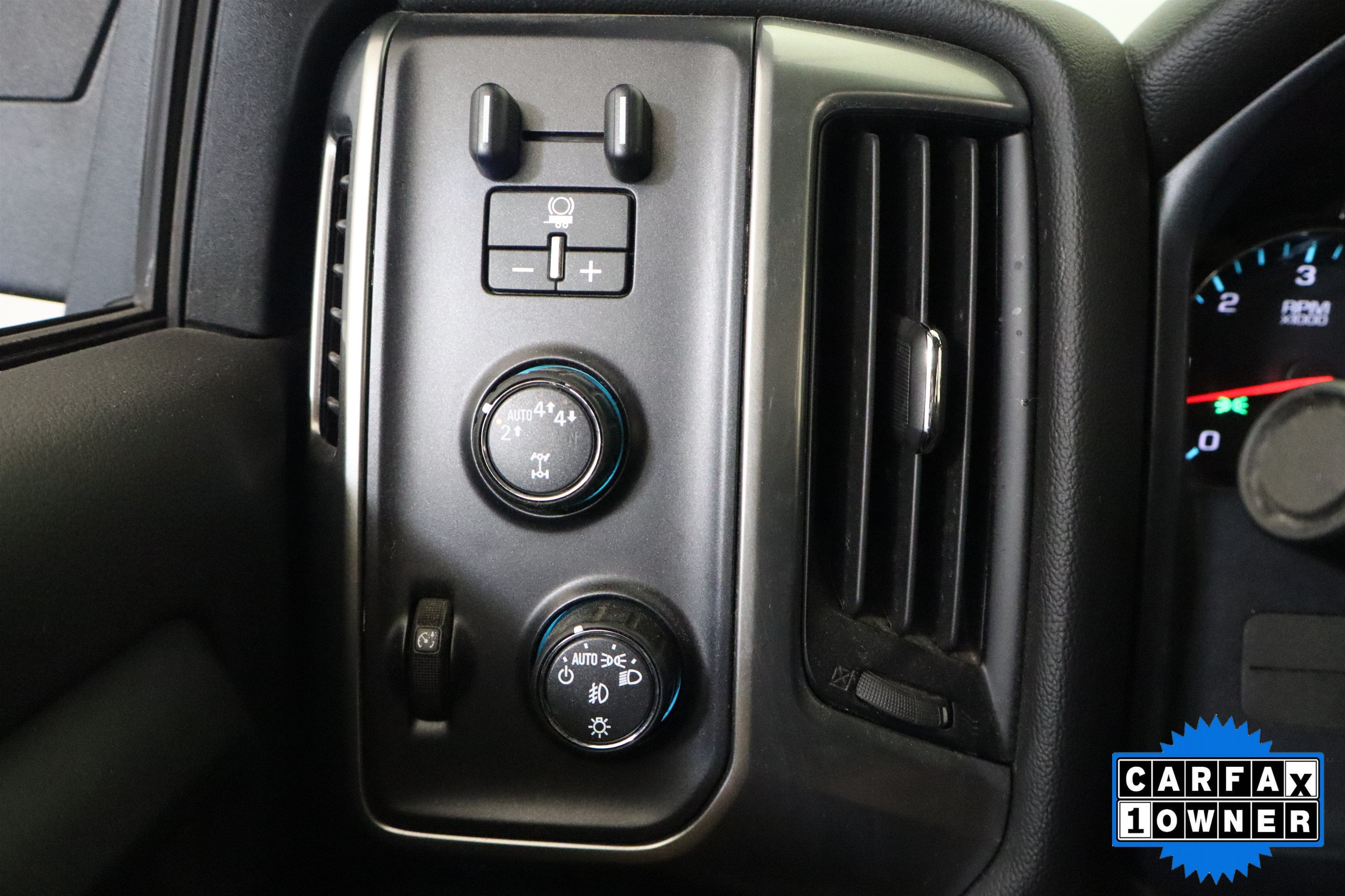 2018 Chevrolet Silverado 1500 LT Crew Cab 4WD