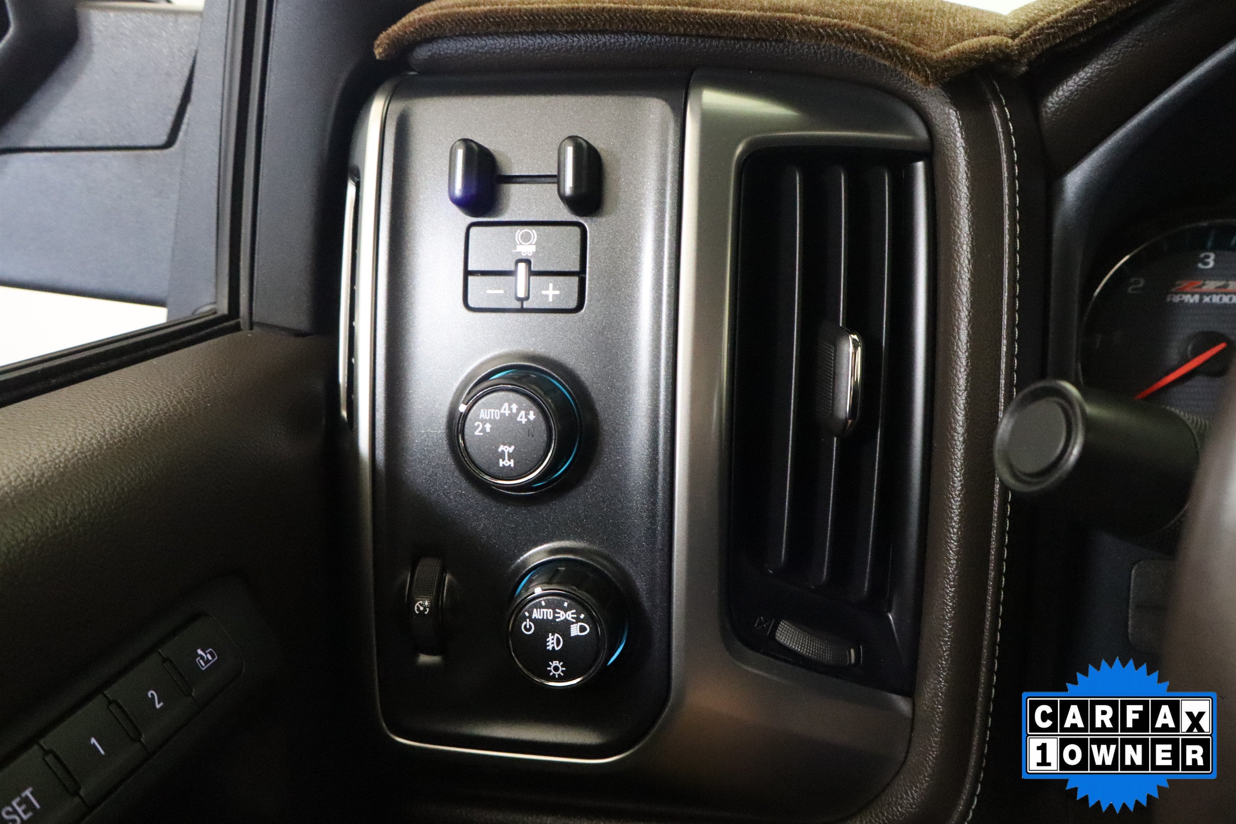2018 Chevrolet Silverado 1500 LTZ Crew Cab 4WD