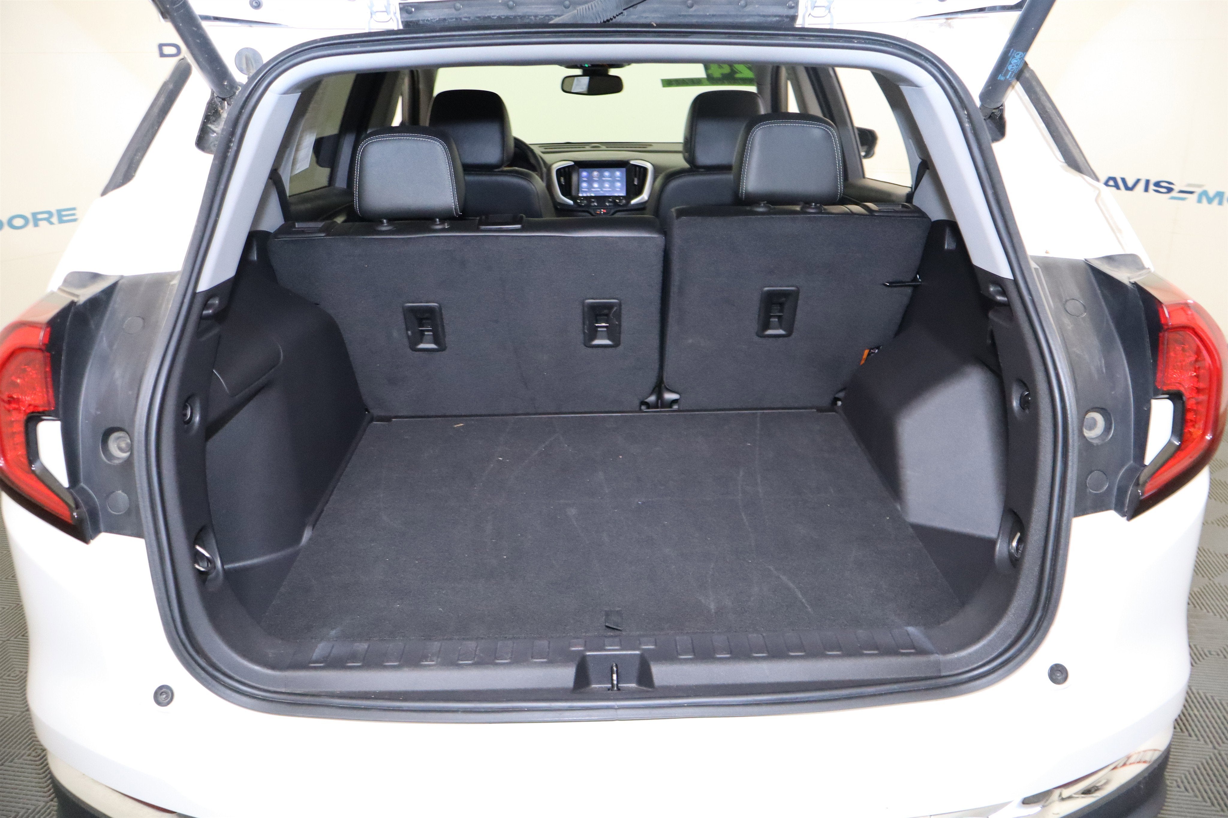 2024 GMC Terrain SLT AWD