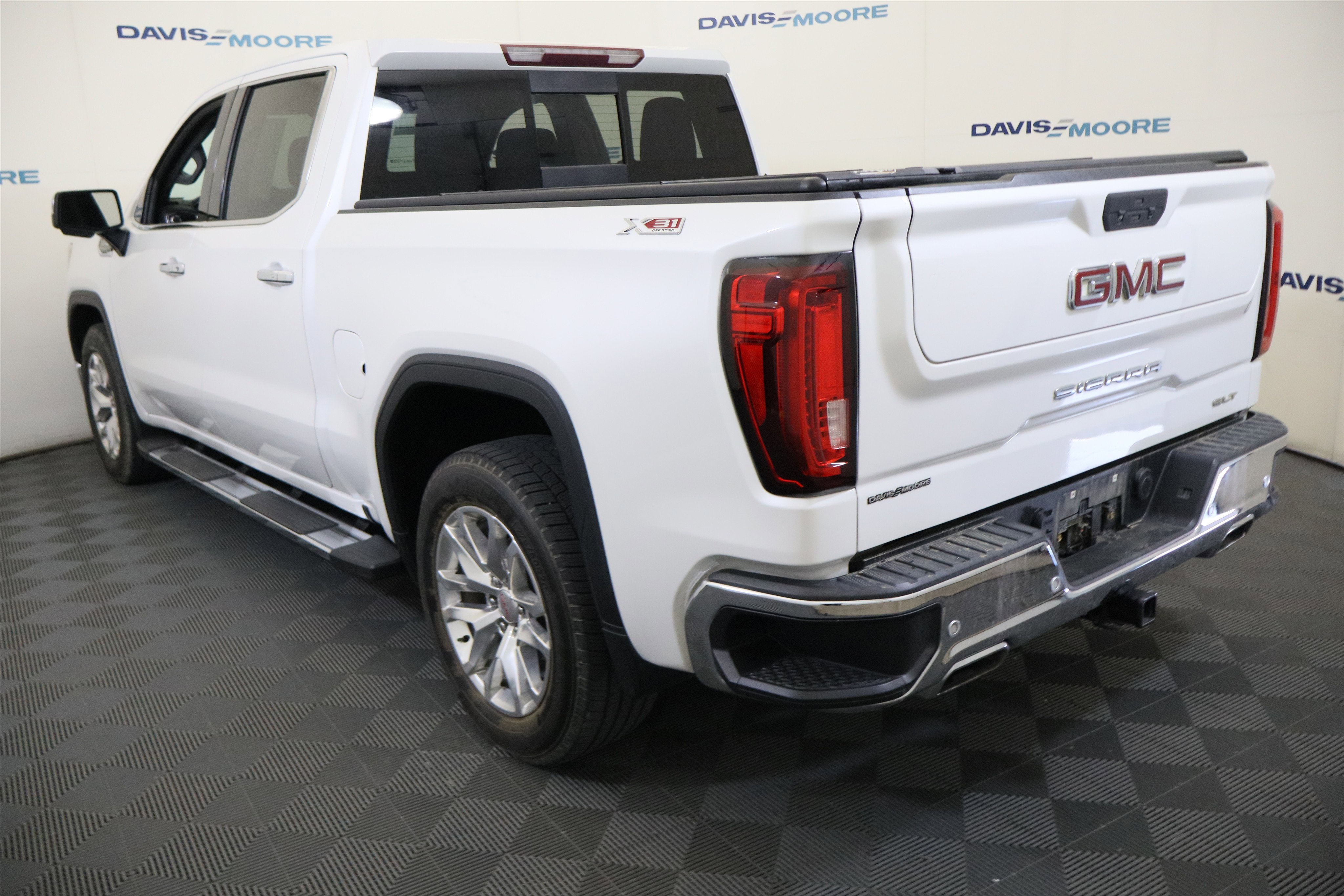 2019 GMC Sierra 1500 SLT Crew Cab 4WD