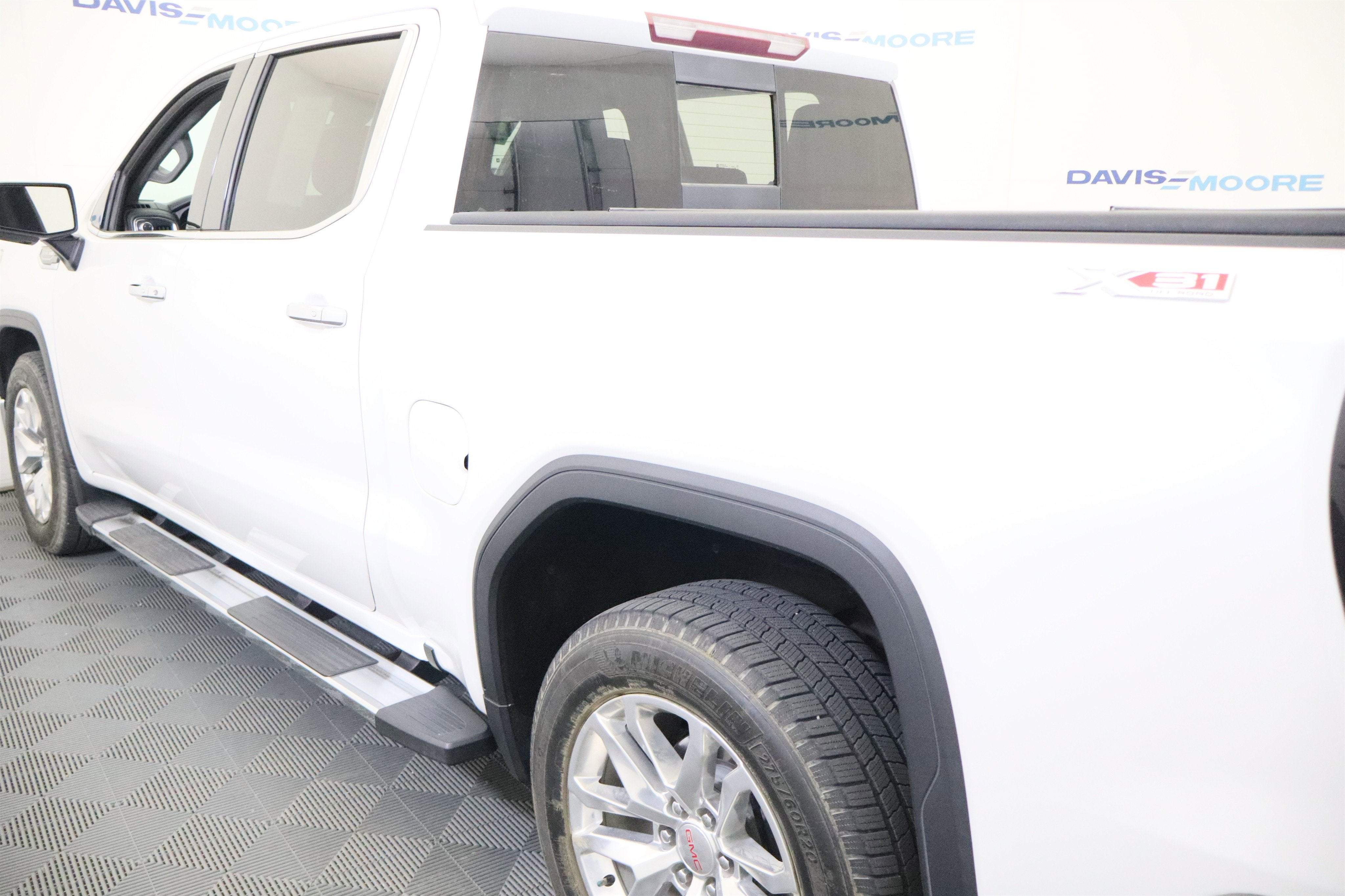 2019 GMC Sierra 1500 SLT Crew Cab 4WD