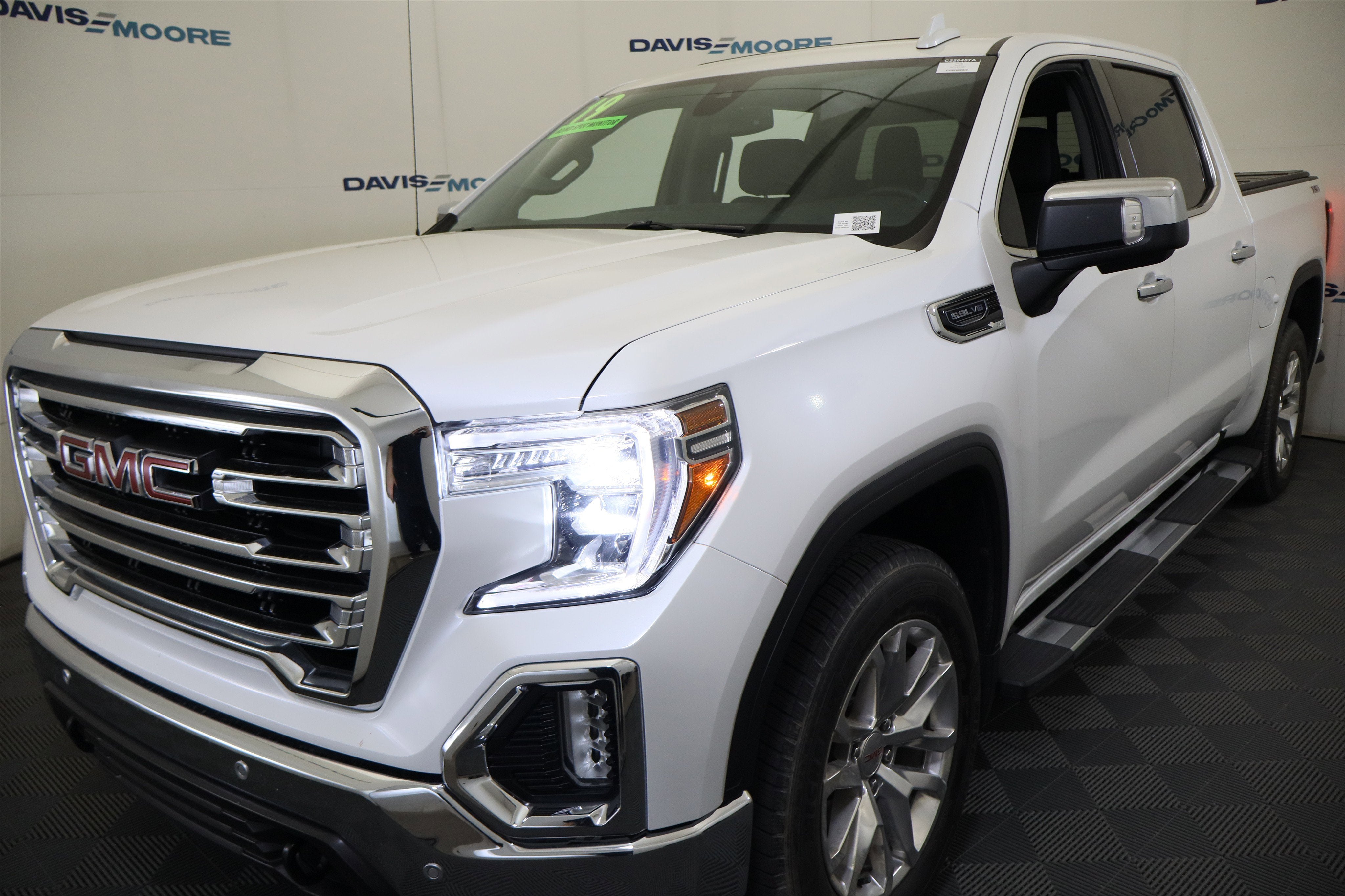 2019 GMC Sierra 1500 SLT Crew Cab 4WD