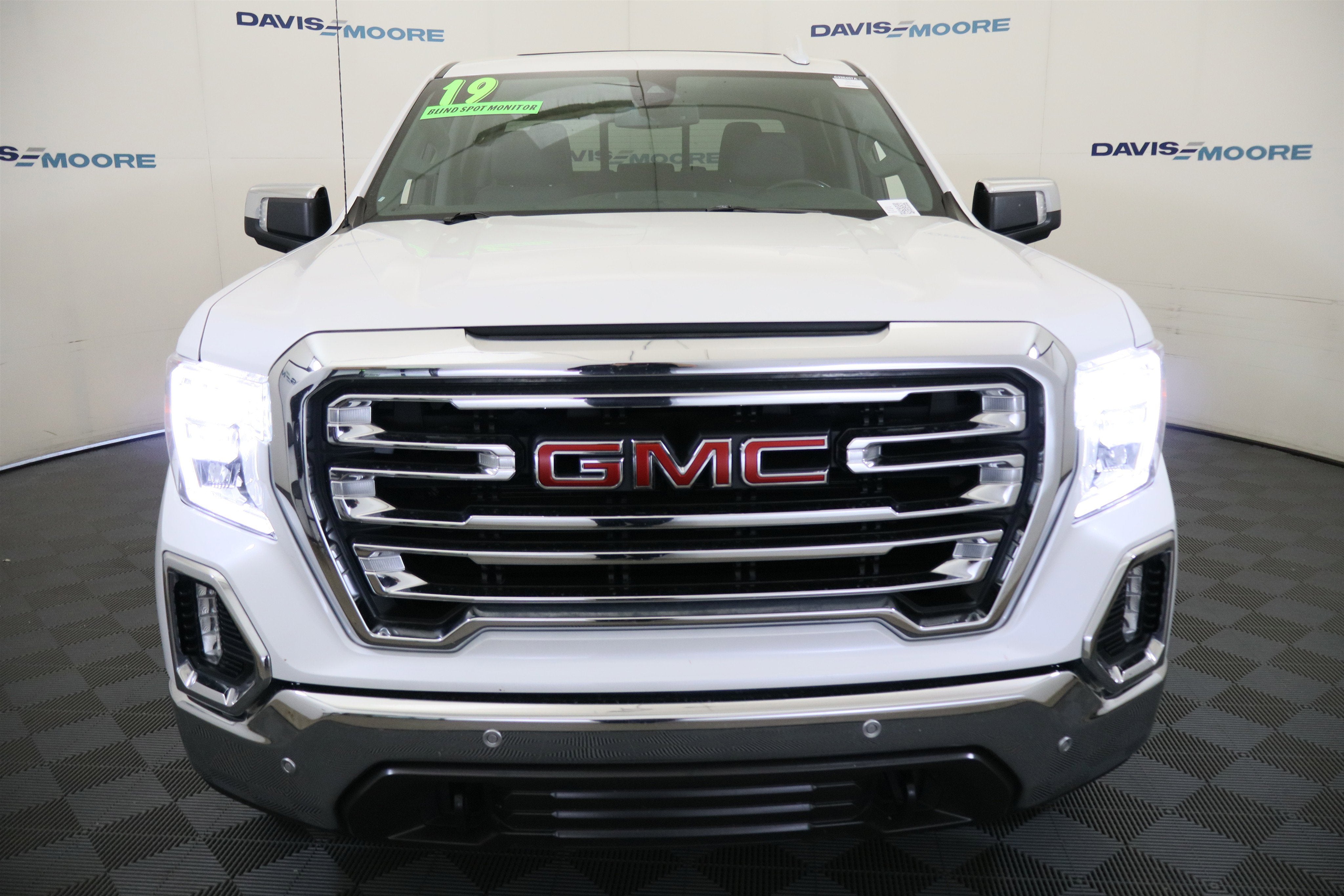 2019 GMC Sierra 1500 SLT Crew Cab 4WD