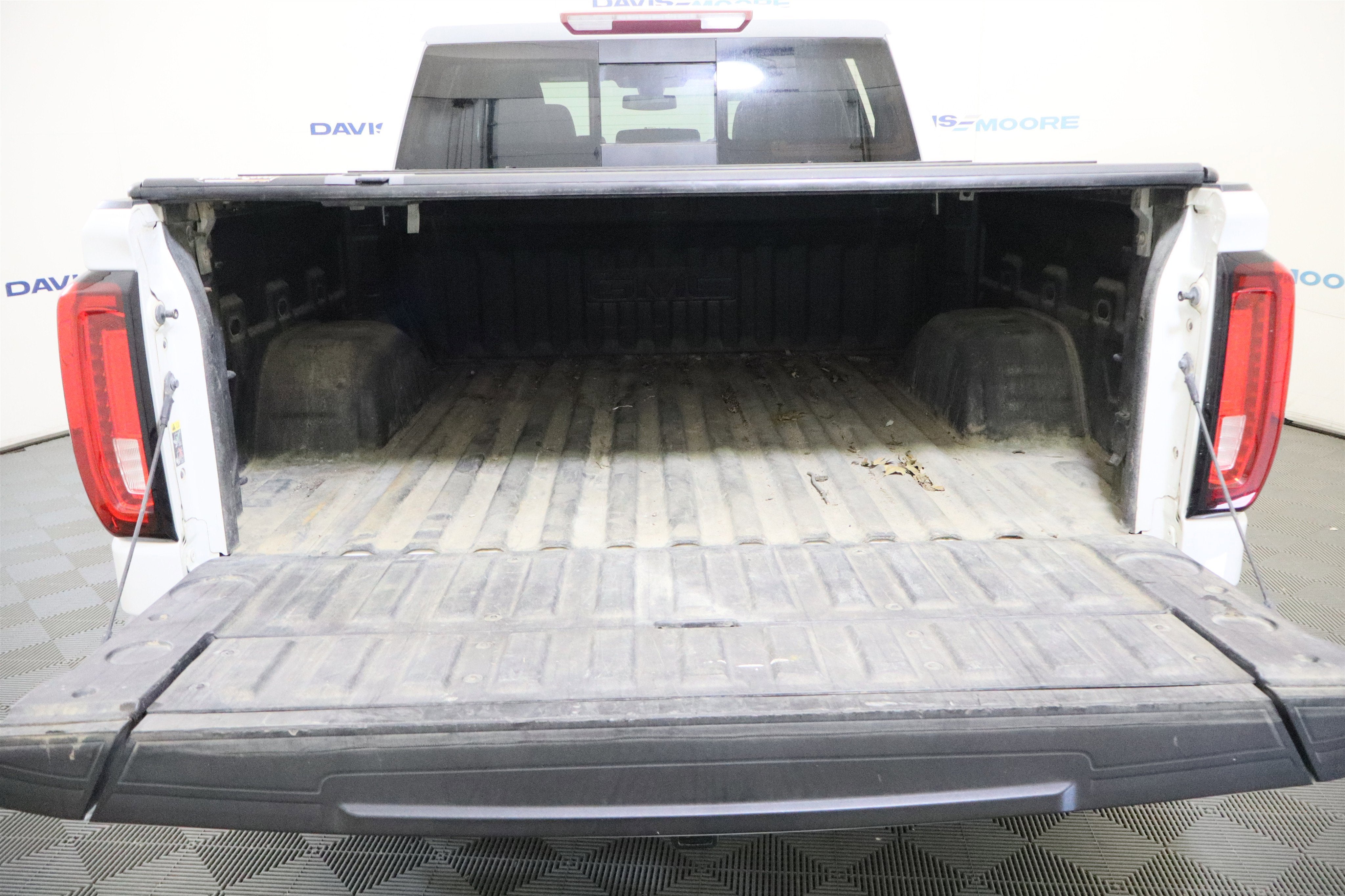 2019 GMC Sierra 1500 SLT Crew Cab 4WD