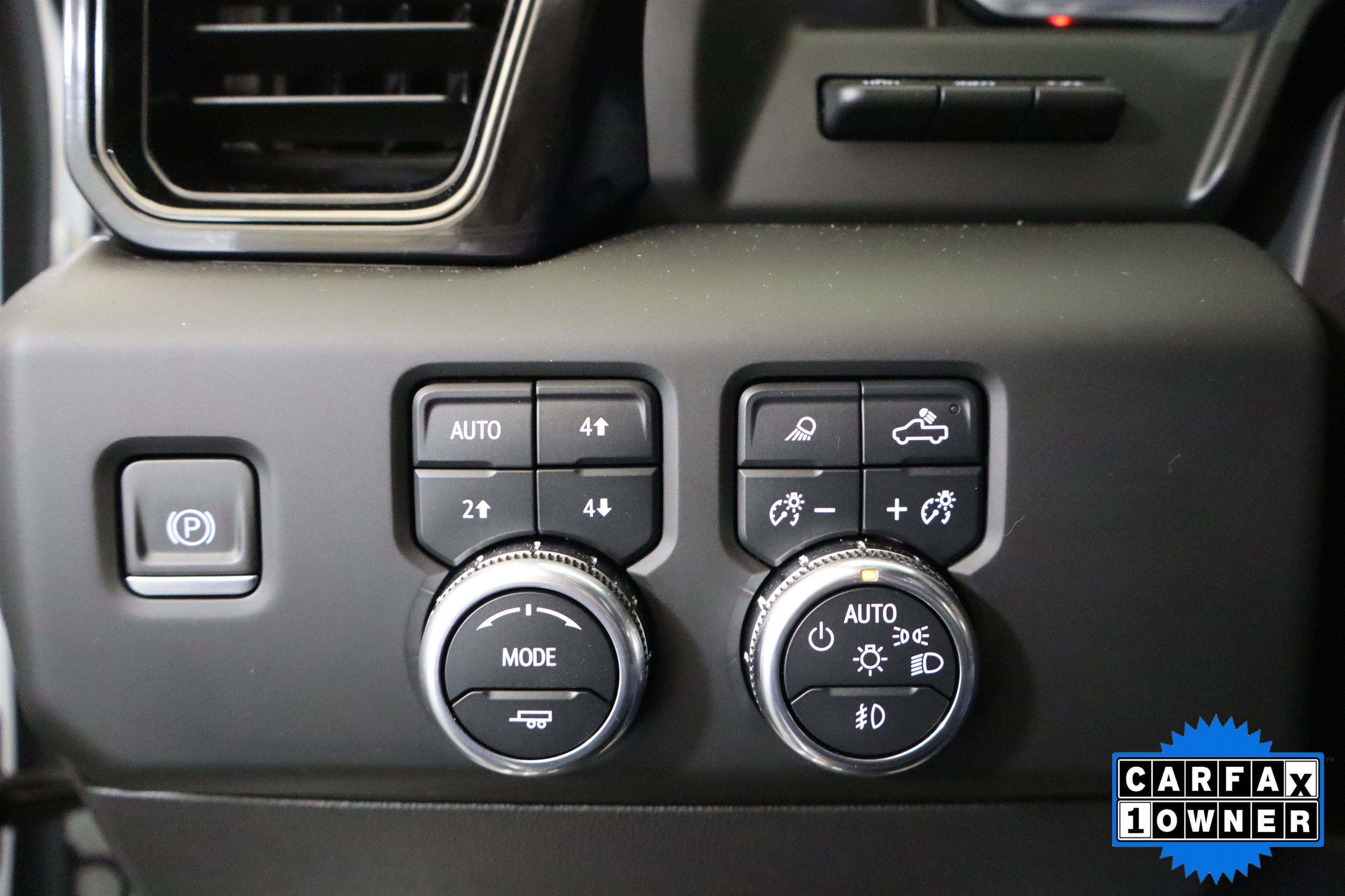 2024 GMC Sierra 1500 AT4 Crew Cab 4WD