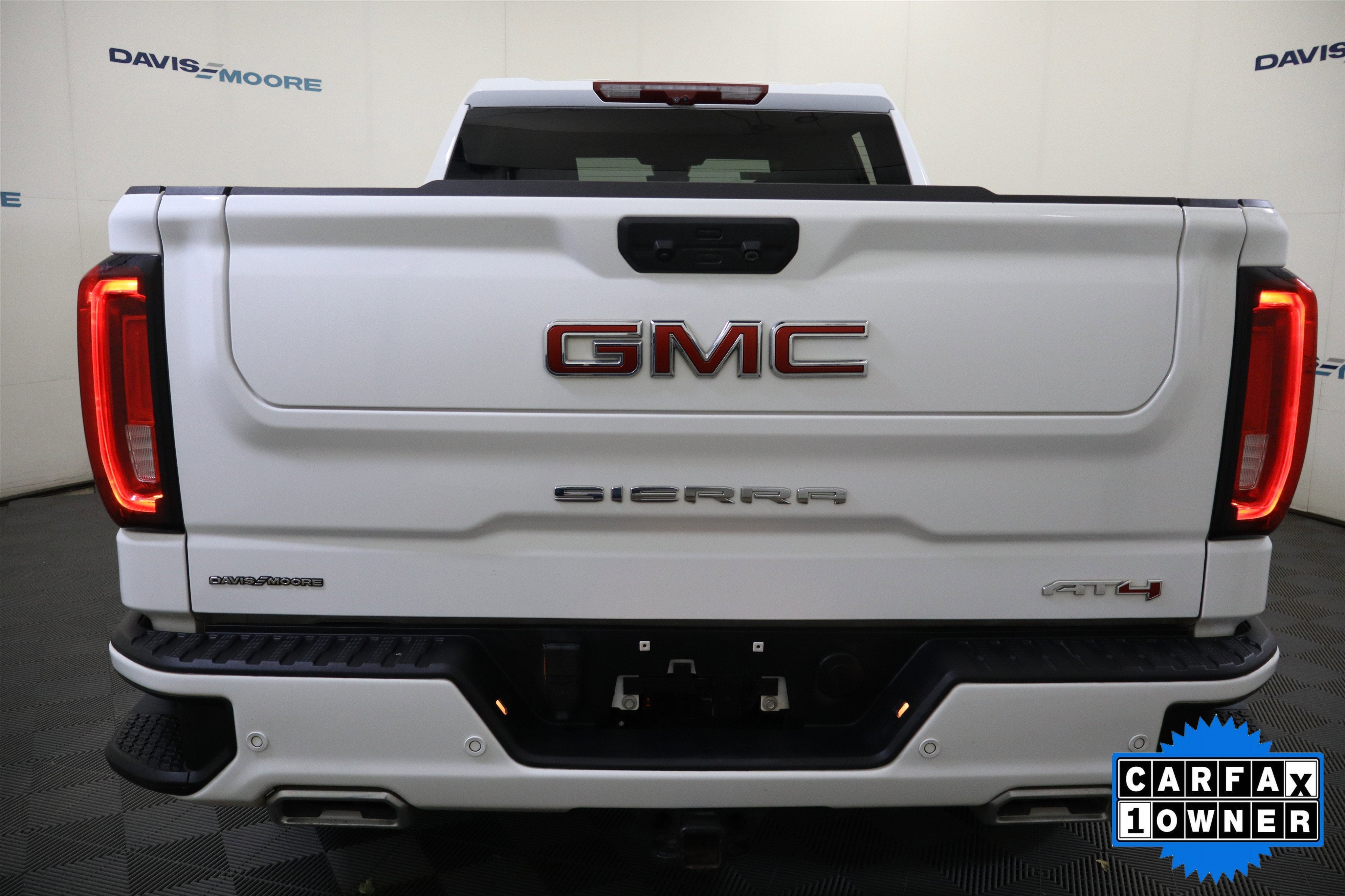 2024 GMC Sierra 1500 AT4 Crew Cab 4WD