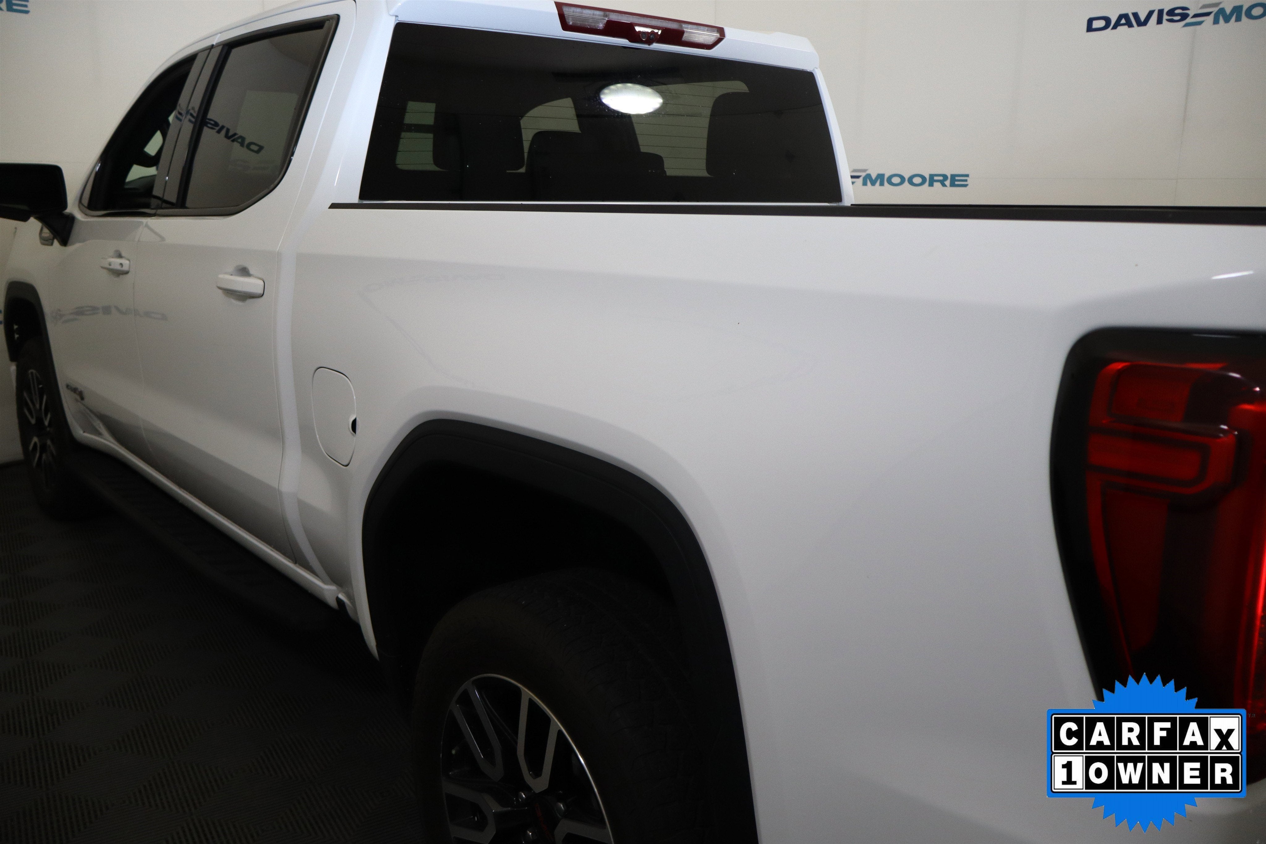 2024 GMC Sierra 1500 AT4 Crew Cab 4WD