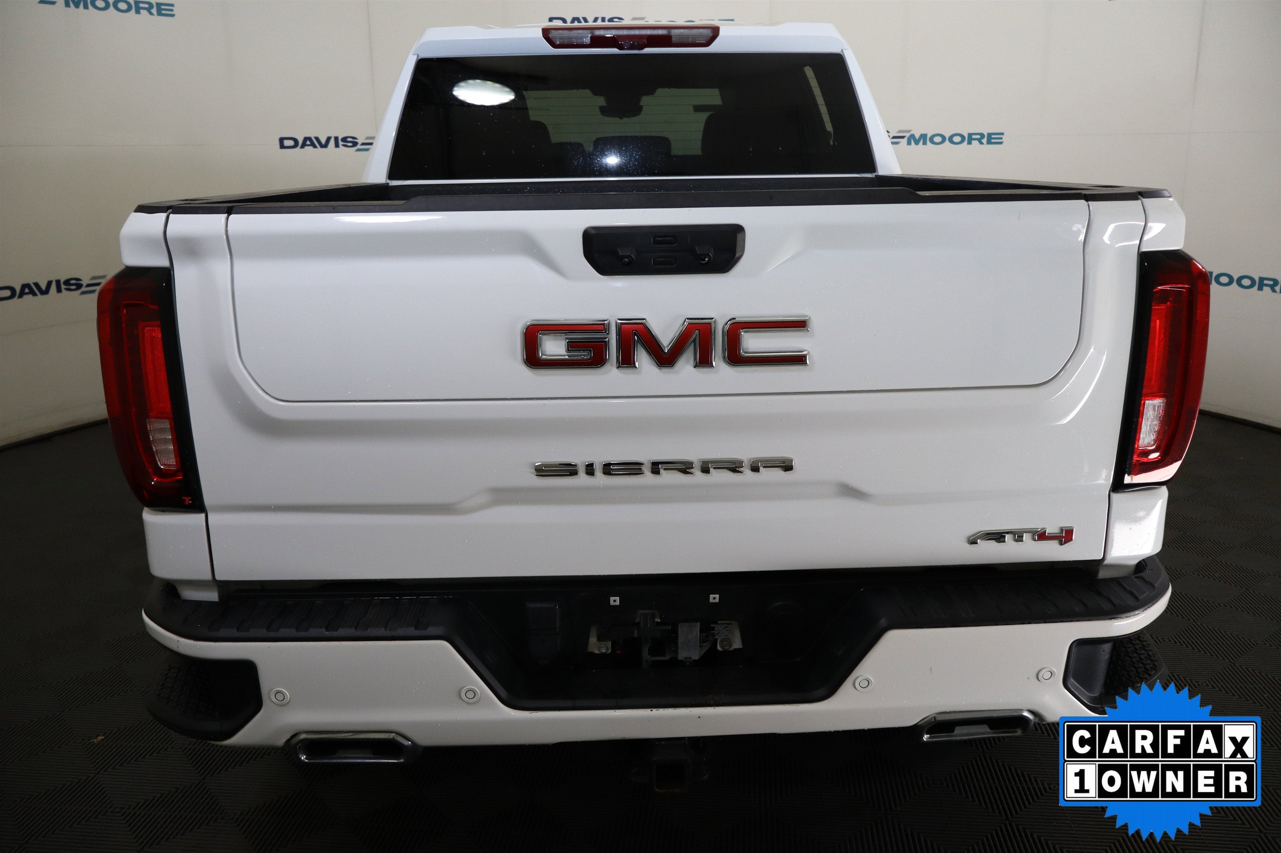 2024 GMC Sierra 1500 AT4 Crew Cab 4WD