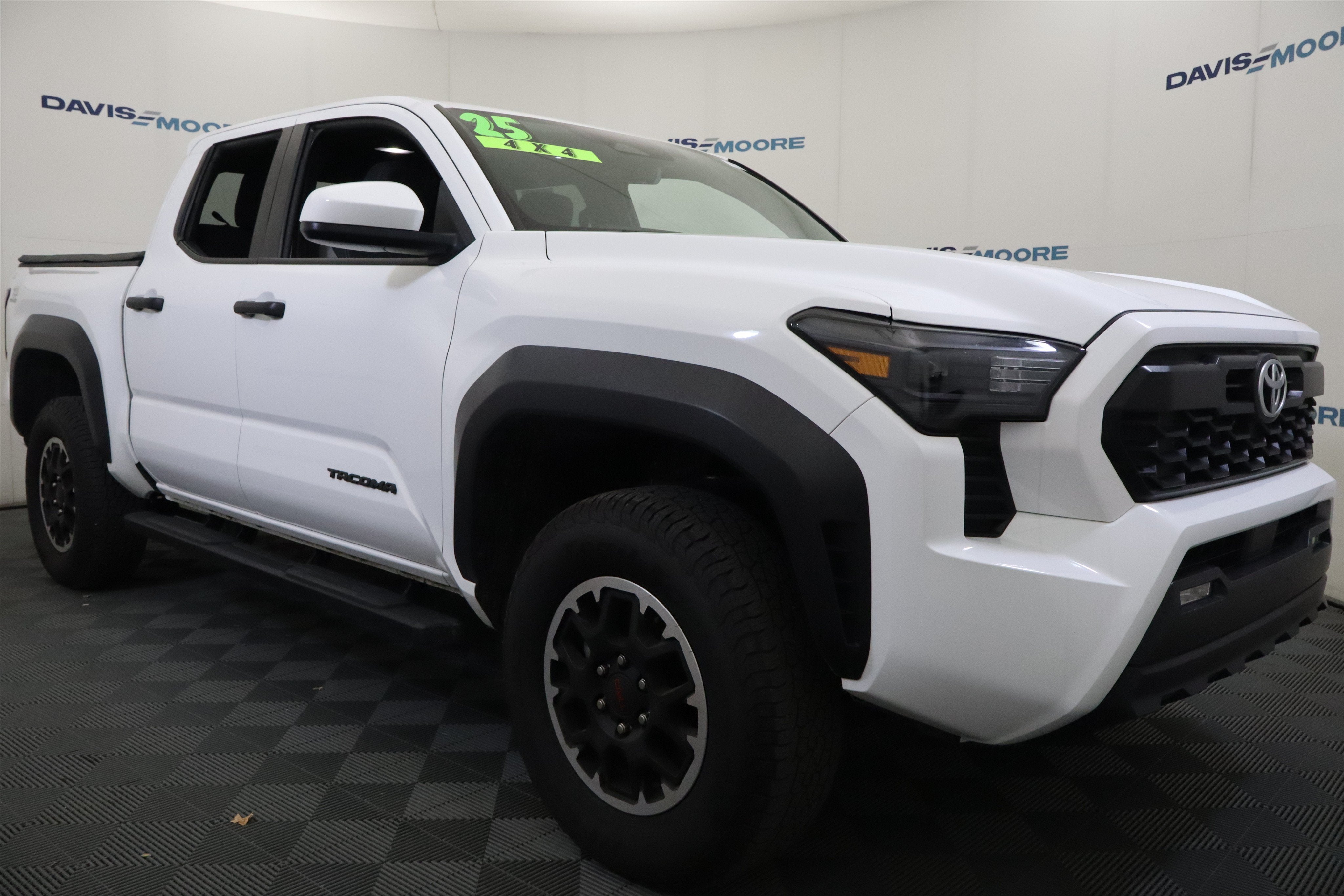 2025 Toyota Tacoma 4WD SR