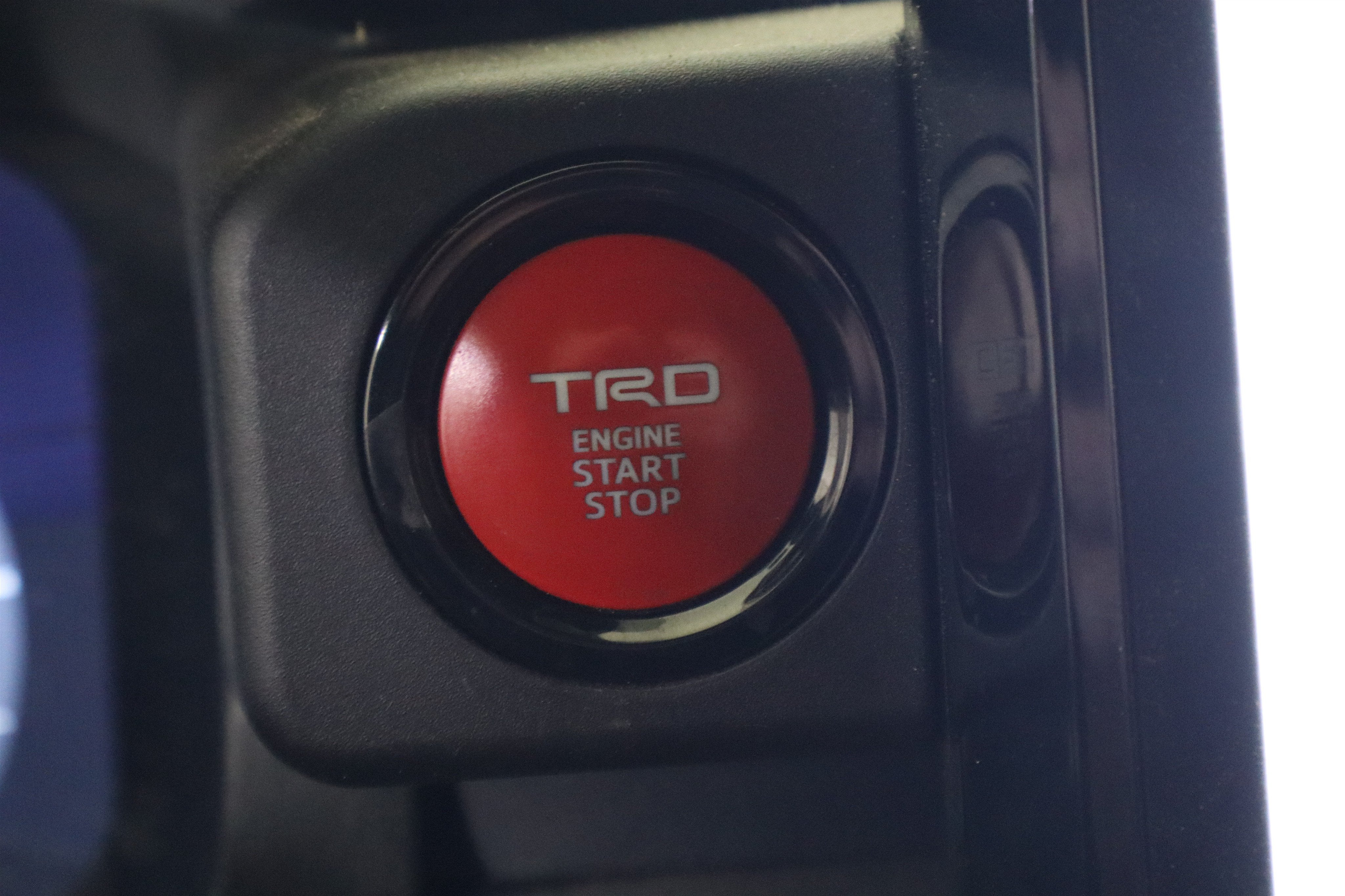 2025 Toyota Tacoma 4WD SR