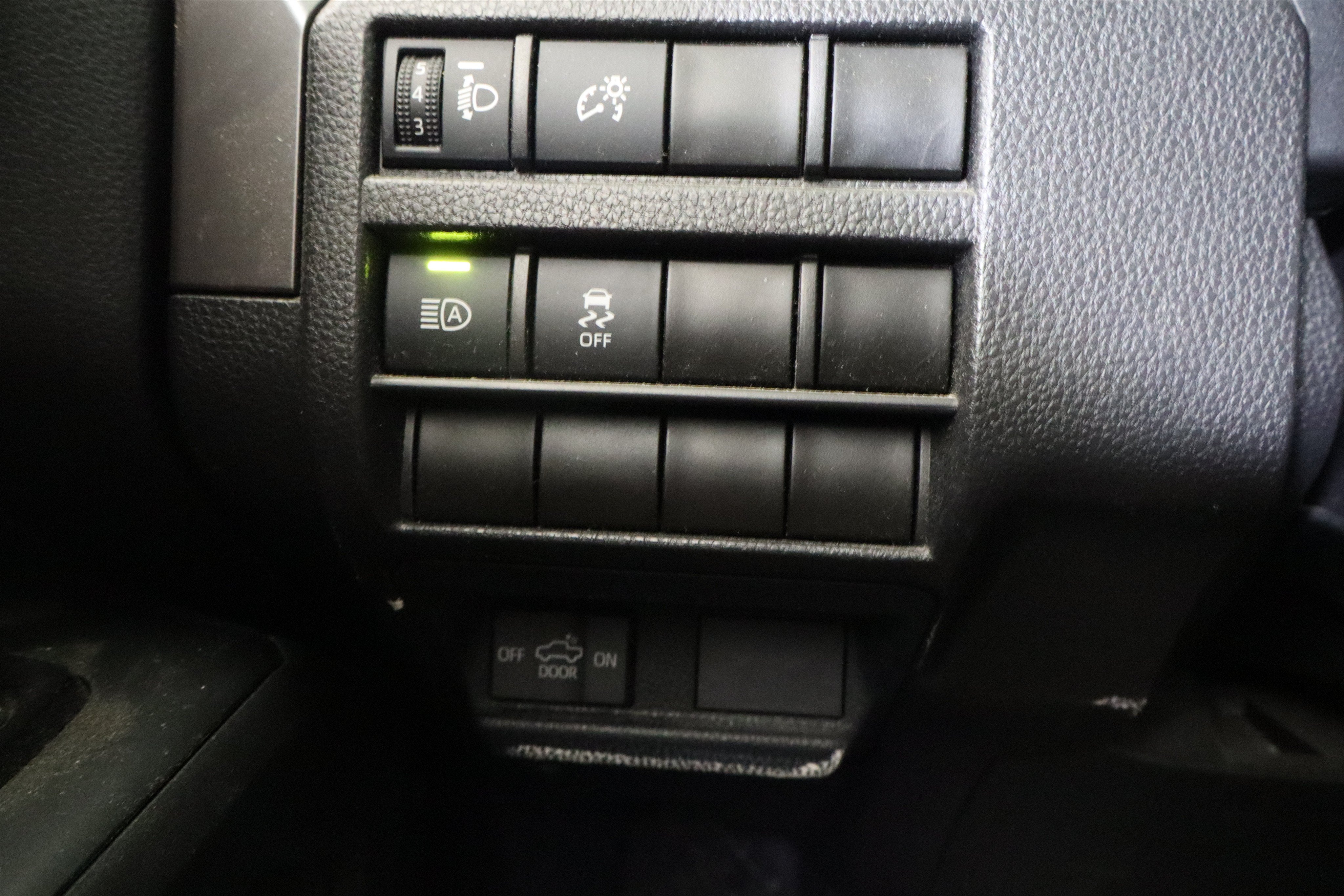 2025 Toyota Tacoma 4WD SR